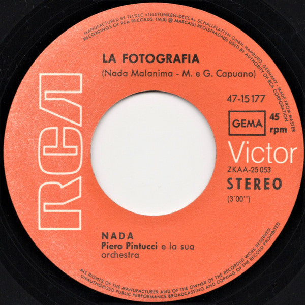 Nada (8) : Pa' Diglielo A Ma' / La Fotografia (7", Single)