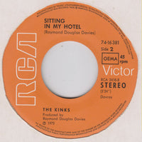 The Kinks : Sweet Lady Genevieve / Sitting In My Hotel (7", Single)