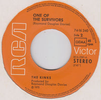 The Kinks : Sitting In The Midday Sun / One Of The Survivors (7", Single)