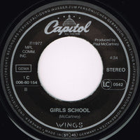 Wings (2) : Mull Of Kintyre / Girls' School (7", Single)