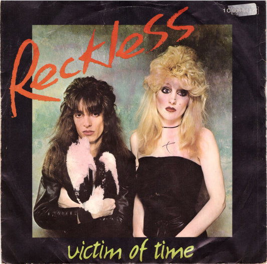 Reckless (8) : Victim Of Time (7", Single)
