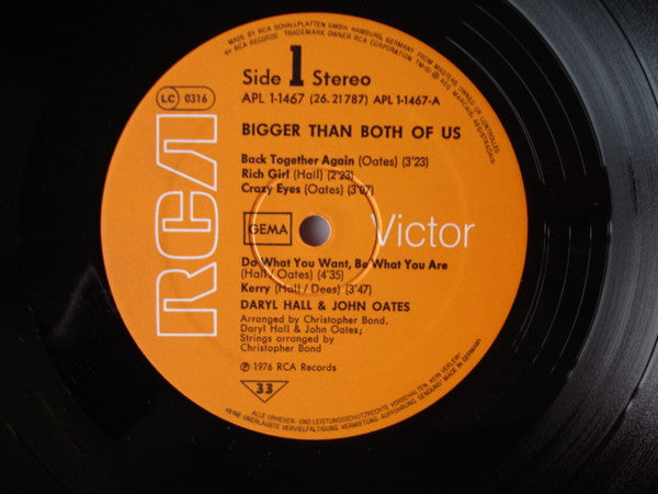 Daryl Hall & John Oates : Bigger Than Both Of Us (LP, Album, RP, Gat)