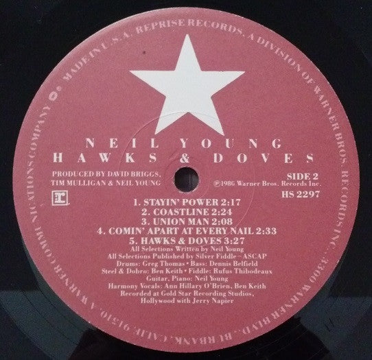 Neil Young : Hawks & Doves (LP, Album, Los)