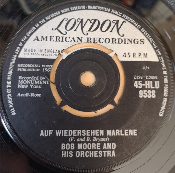 Bob Moore And His Orchestra : Ooh La La / Auf Wiedersehen Marlene (7", Single)