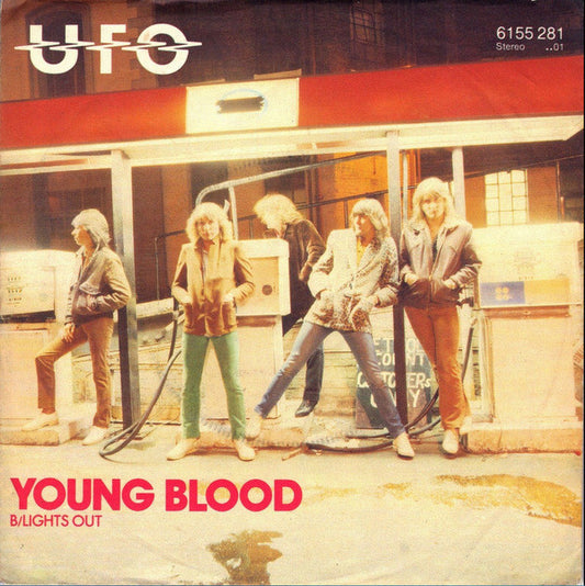 UFO (5) : Young Blood (7", Single)