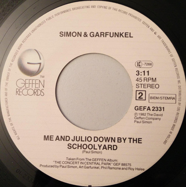 Simon & Garfunkel : Wake Up Little Susie (7", Single)