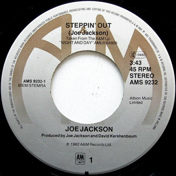 Joe Jackson : Steppin' Out / Chinatown (7", Single)