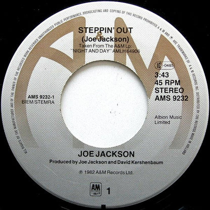 Joe Jackson : Steppin' Out / Chinatown (7", Single)