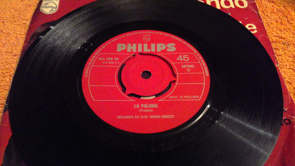 Malando And His Tango Orchestra : La Paloma / O Sole Mio (7", Single, Mono)