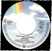 Kim Wilde : Never Trust A Stranger (7", Single)
