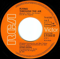 Guido & Maurizio De Angelis* : Flying Through The Air / Plata And Salud (7", Single)