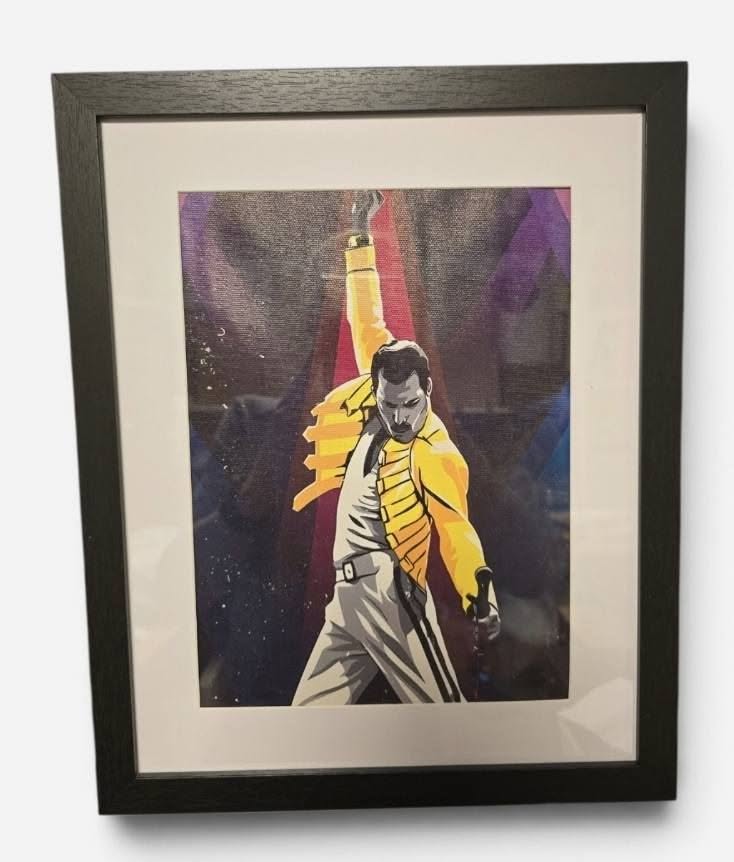 Freddie Mercury – Framed Music Canvas