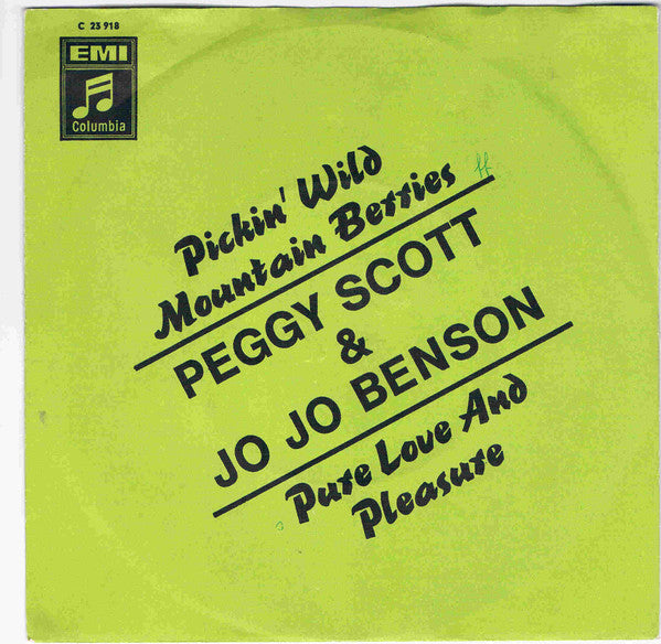 Peggy Scott & Jo Jo Benson : Pickin Wild Mountain Berries (7", Single)