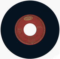 The Orchids (3) : Love Hit Me (7", Single)