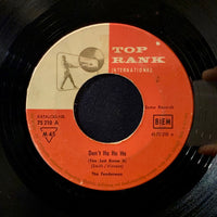 The Fendermen : Don't Ha Ha Ha / Beach Party (7", Single, Mono, RE)