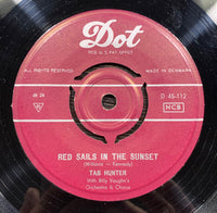 Tab Hunter With Billy Vaughn And His Orchestra & The Billy Vaughn Singers : Young Love (7", Single)