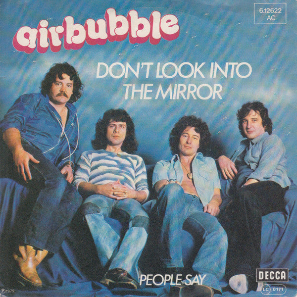 Air Bubble : Don't Look Into The Mirror (7", Single)