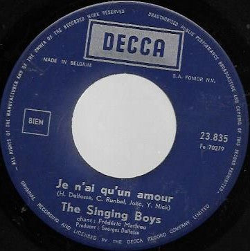 Frédéric Mathieu, The Singing Boys : Prés De Toi Mon Amour - Je N'ai Qu' Un Amour (7", Single)