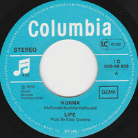 Life (63) : Norma (7", Single)