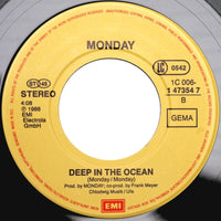 Monday : Fallen Angel (7", Single)