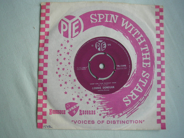 Lonnie Donegan : I'll Never Fall In Love Again / Keep On The Sunny Side (7", Single)