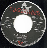 Alfie Khan : She's Coming Back (7", Single)