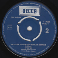 After Tea : Snowflakes On Amsterdam / The Palace Showboat (7", Single)