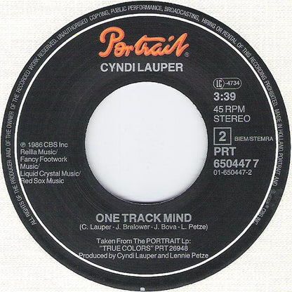 Cyndi Lauper : What's Going On (7", Single)