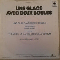 Valérie Dumas : Une Glace Avec Deux Boules (7", Single)