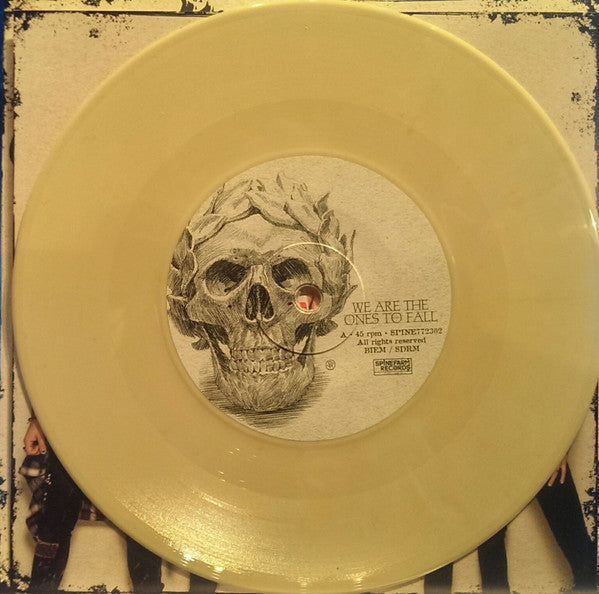 Santa Cruz (5) : We Are The Ones To Fall (7", Single, Ltd, Bei)