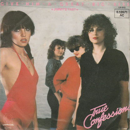 True Confessions : Give Him A Great Big Kiss (7", Single)