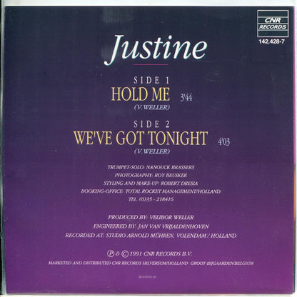 Justine Pelmelay : Hold Me (7", Single)