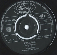 Lesley Gore : She's A Fool / The Old Crowd (7", Single, Mono)